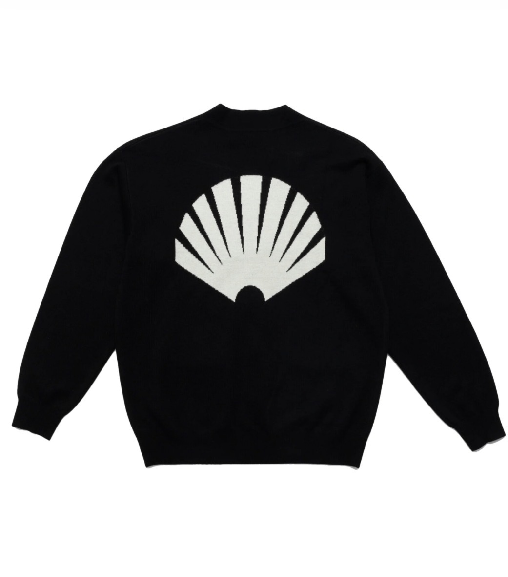 New Amsterdam — sweater zwart backprint — maat XS